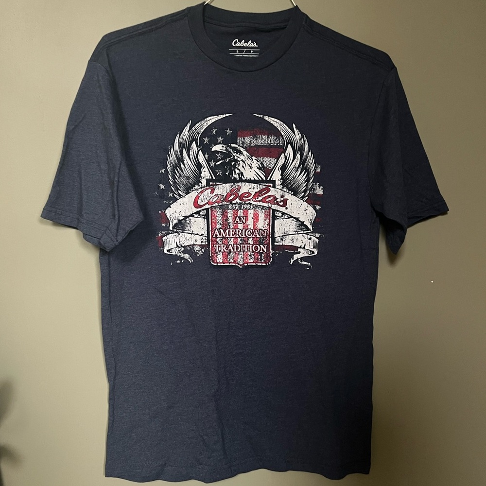 Cabelas Short Sleeve Shirt